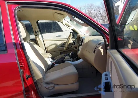 2005 Mercury Mariner Convenience from USA, damaged, VIN 4M2YU56Z85DJ10007